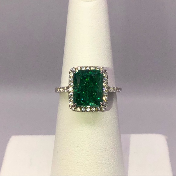 3ct Green Garnet Ring - Picture 11 of 11